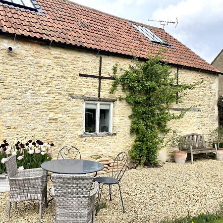 Beautiful Self-Contained Cotswolds Barn Villa Yatton Keynell Eksteriør billede